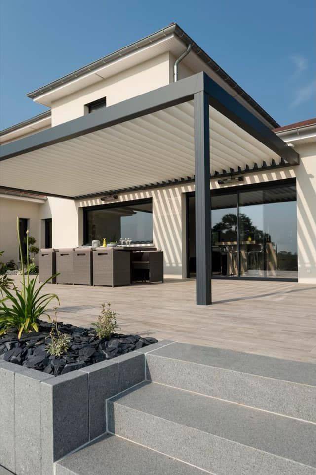 Installation de pergolas bioclimatiques en aluminium sur-mesure au Beausset 83330