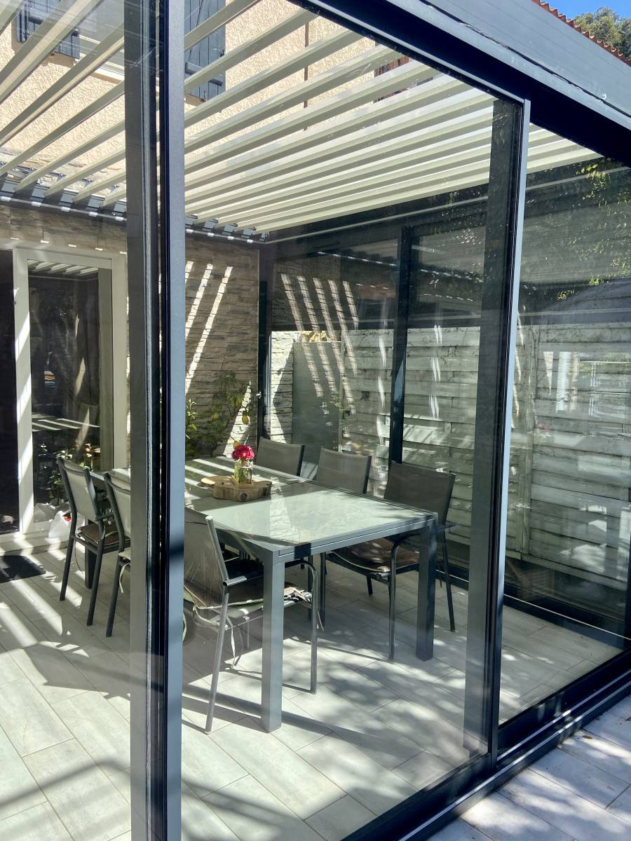 Pose de vérandas en aluminium double vitrage sur-mesure au Castellet proche de La Cadière