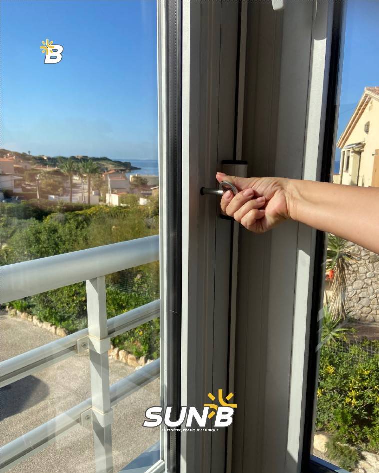 Menuisier pour remplacement de baie vitrée de balcon - loggia à Toulon 